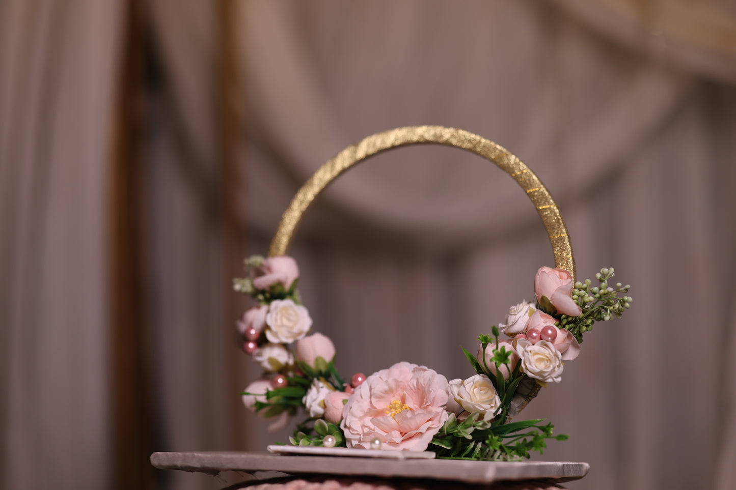 Lina ring holder