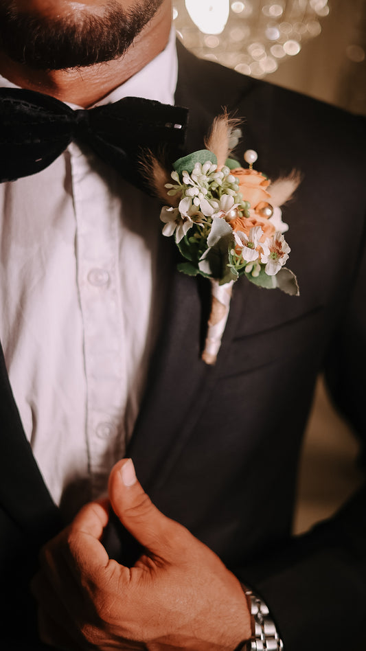 Kai Boutonniere