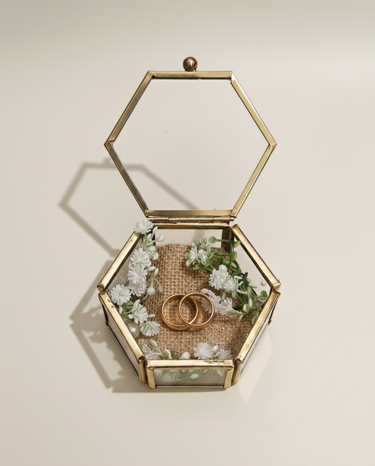 The Promise Cradle Ring Holder